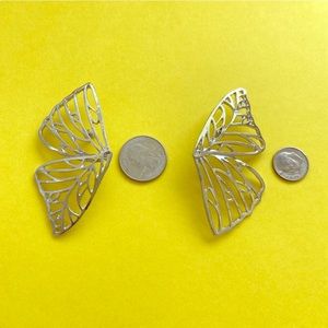 New cute Butterfly 🦋 silver colored earrings